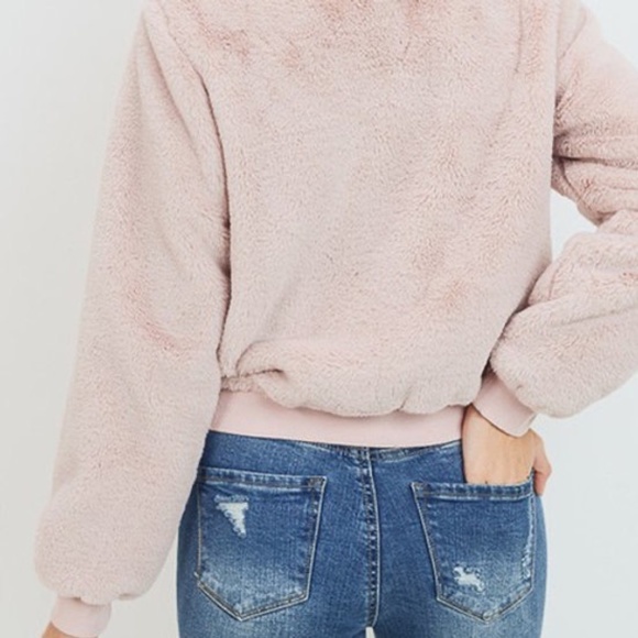 Quarter Zip Faux Fur Plus Size Cropped Pullover - Picture 3 of 5